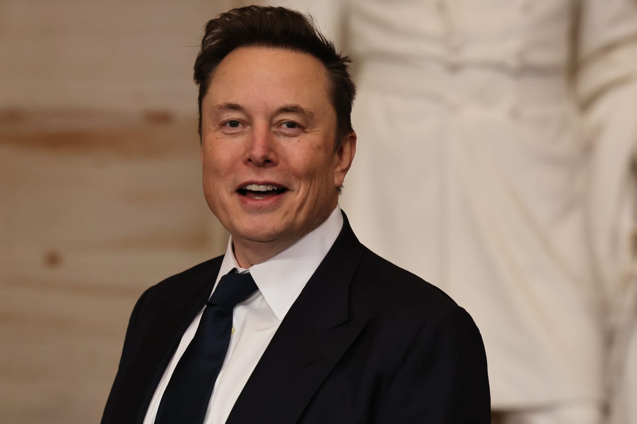 Musk says SpaceX landed a $40 billion debt deal — and forecasts doom for some AI rivals — MarketWatch, Washington DC Technology news