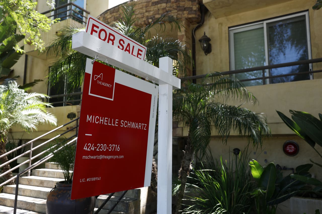 Pending home sales sink to 25-year low as buyers flee high mortgage rates — MarketWatch, Washington DC Real Estate news