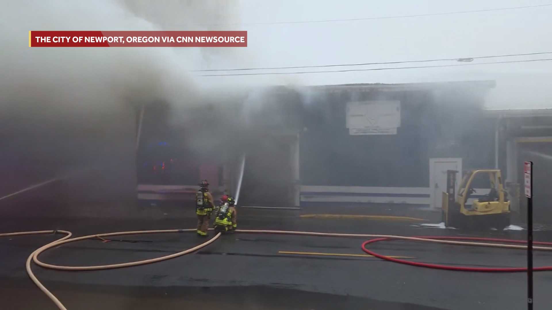 Possible ammonia contamination prompts evacuations after Oregon seafood plant fire, officials say — WESH 2 Orlando, Washington DC Schools news