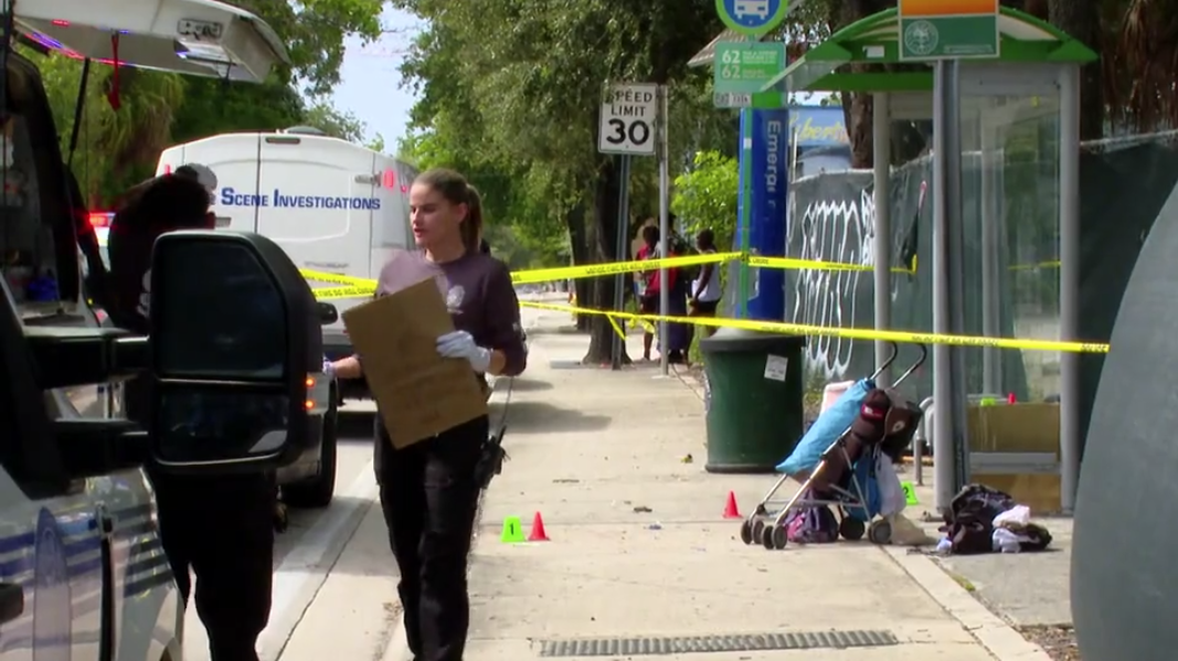 Attacker, victim injured in stabbing at Miami bus stop — WSVN 7 Miami-Dade, Washington DC Community news